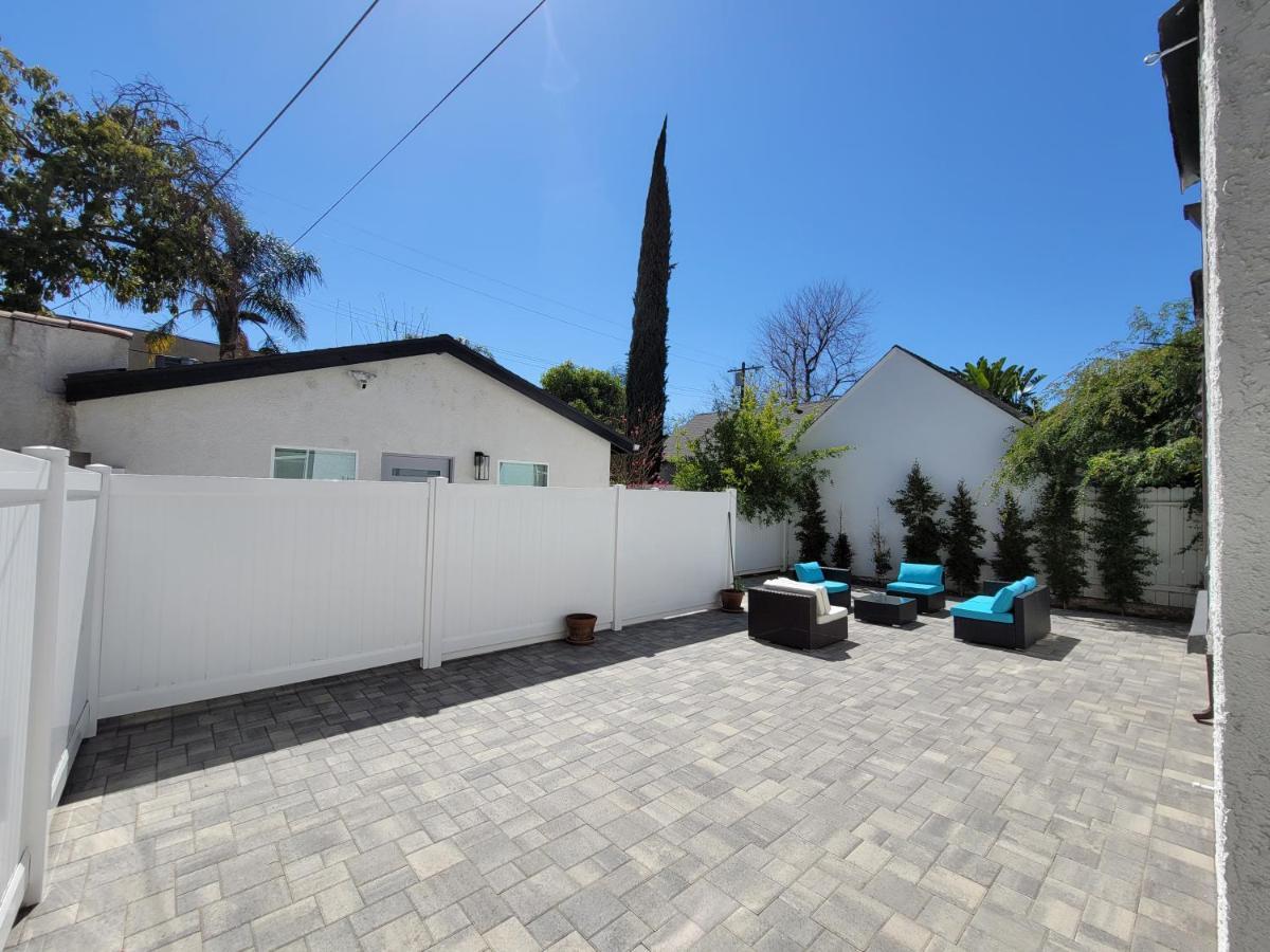 Luxurious Studio City Home Лос-Анджелес Экстерьер фото