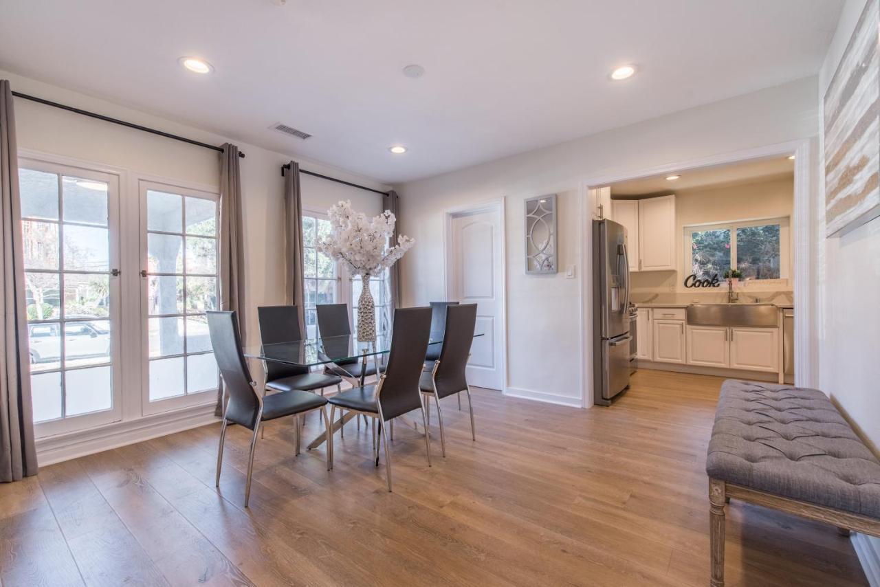 Luxurious Studio City Home Лос-Анджелес Экстерьер фото