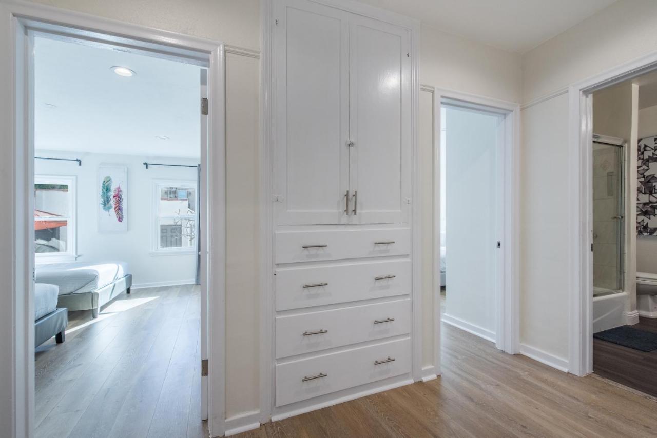 Luxurious Studio City Home Лос-Анджелес Экстерьер фото